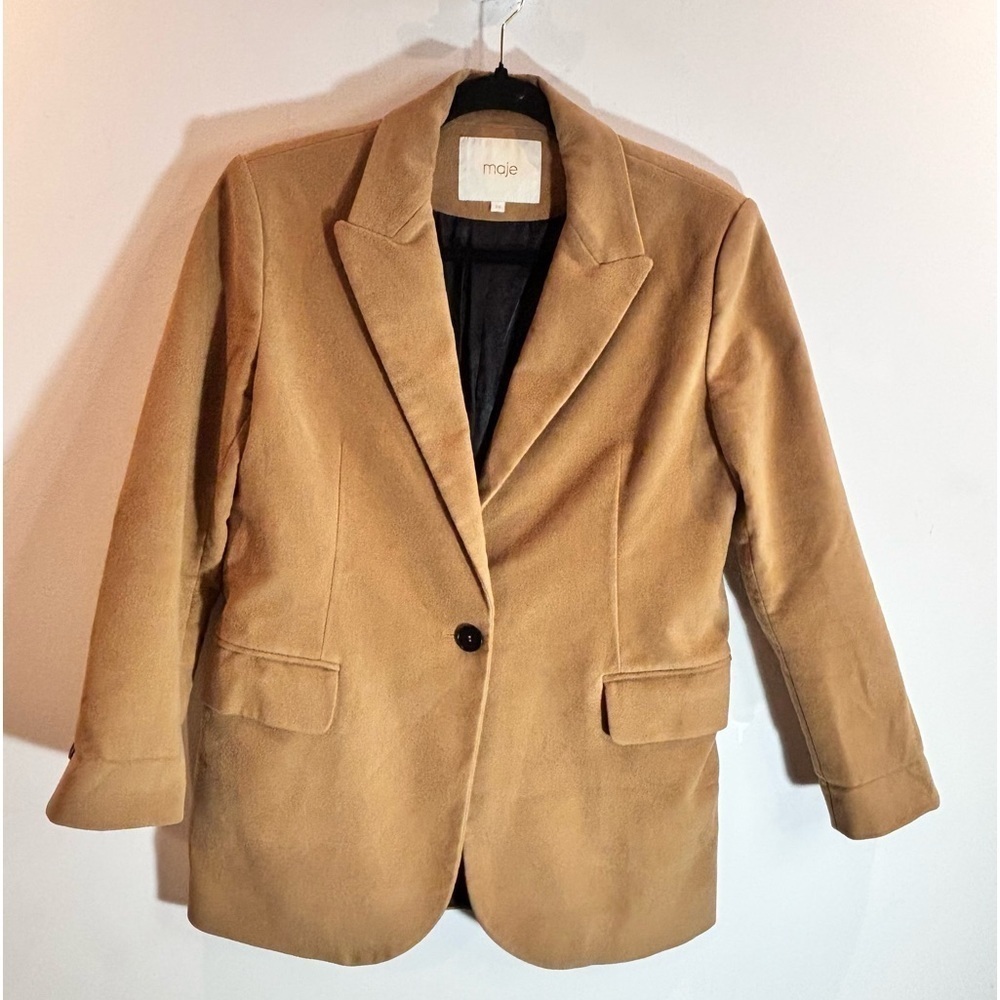 MAJE Sz 34 Camel Coloured Lined Shoulder Pads Pockets Career Casual Blazer